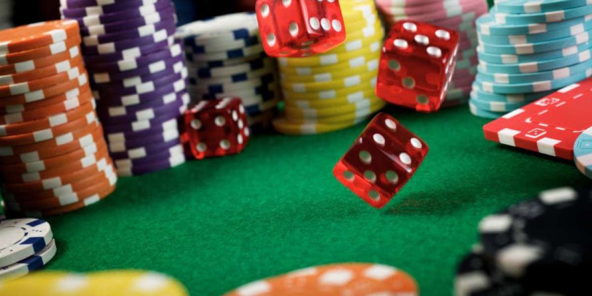 Bankroll Breakers: The Glitz and Strategy of Online Baccarat Sites