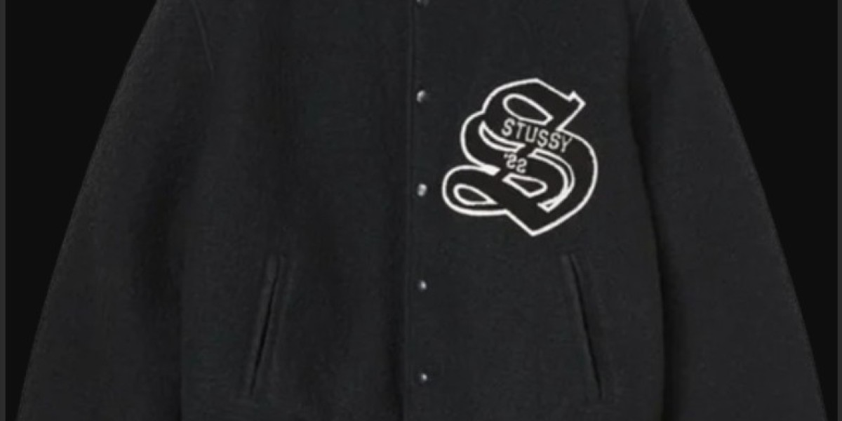 Stussy Jackets for a Casual Yet Chic Look