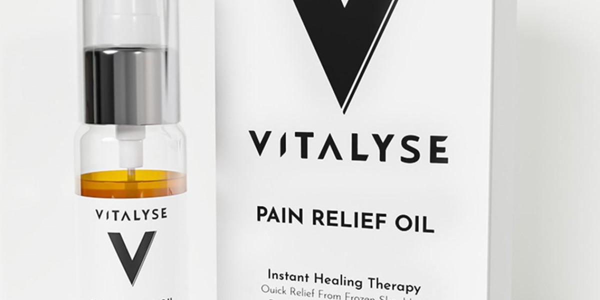 Exploring the Benefits of Herbal Pain Relief Oils for Daily Aches and Discomfort